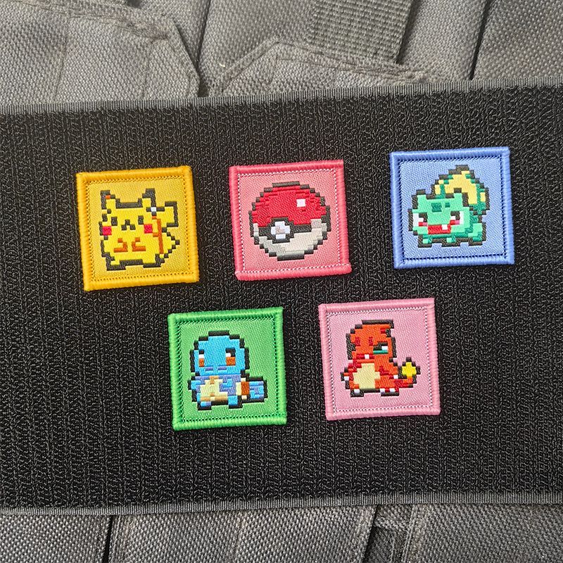 Pokemon Game Pixel Embroidery  - đánh giá và giá Pokeball Cosplay Prop